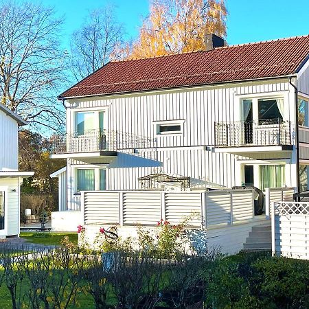 3 Rooms With Private Kitchen & Private Bathroom 5B Евле Экстерьер фото