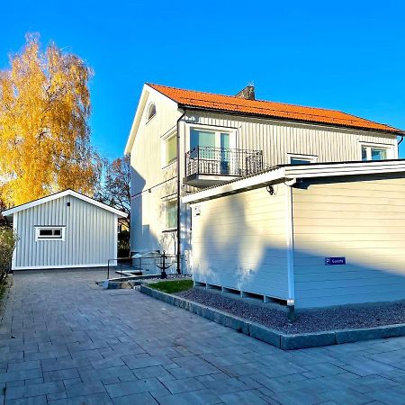 3 Rooms With Private Kitchen & Private Bathroom 5B Евле Экстерьер фото