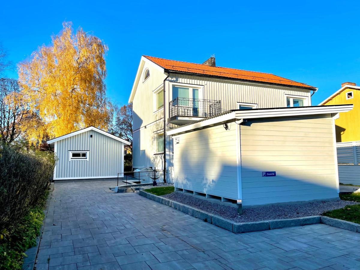 3 Rooms With Private Kitchen & Private Bathroom 5B Евле Экстерьер фото